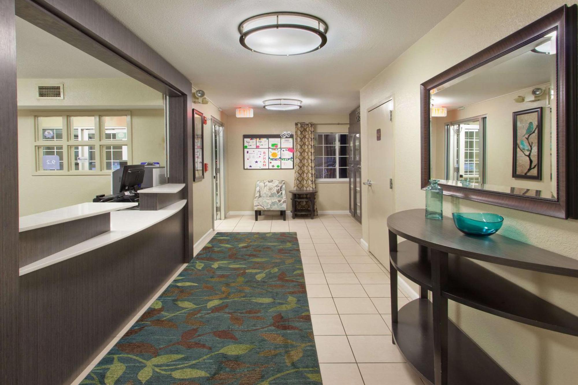 Sonesta Simply Suites Phoenix Tempe Exterior photo